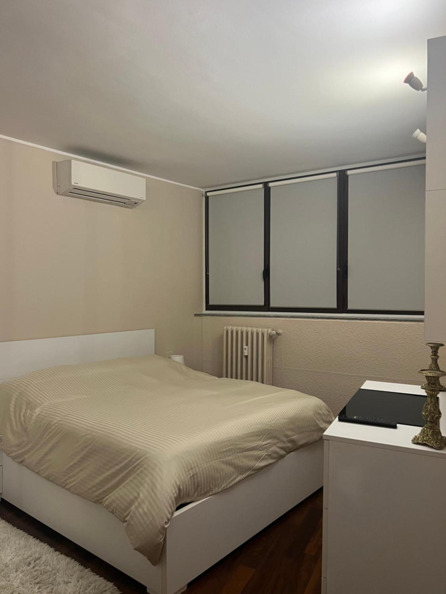 Tevere 20 House Monza Pokoj fotografie